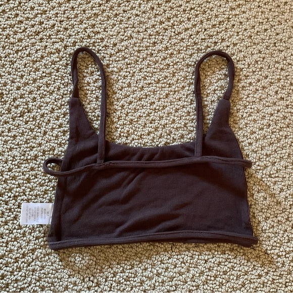 Top - Picture 2 of 3